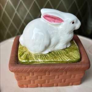Takahashi White Rabbit Trinket Box made in Japan